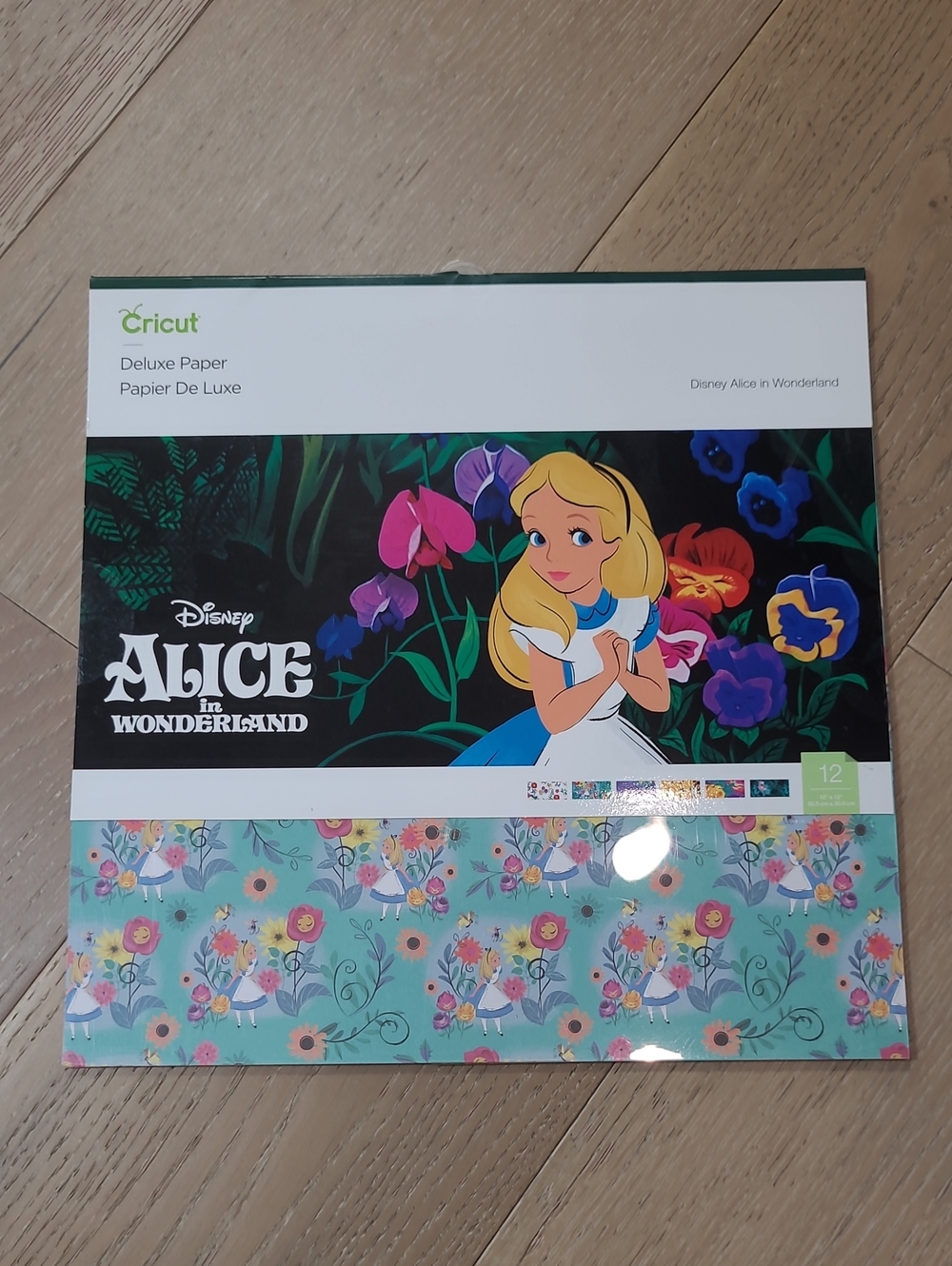 New Cricut Alice in Wonderland Deluxe Paper Pack - 12x12 Heavy Card Stock